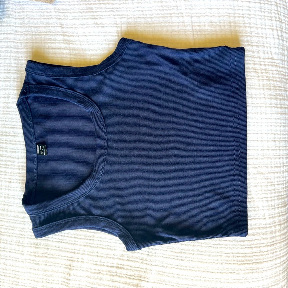 Shein navy blue crop top in size xs